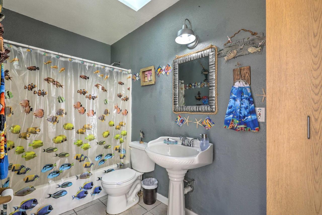 Cozy Home In Heart Of Tampa With Lanai And Pool! Bagian luar foto